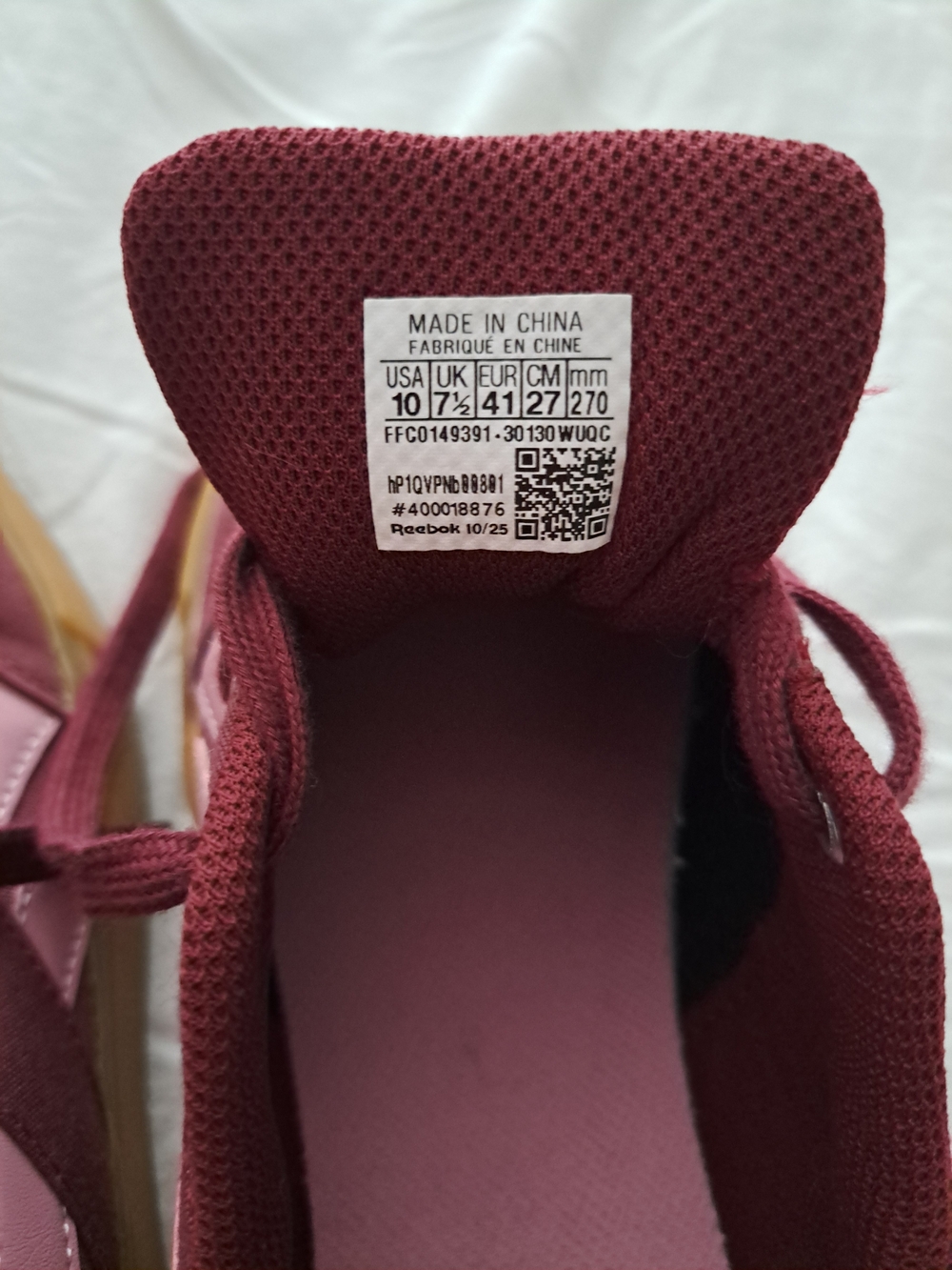 Burgundy Reeboks - Picture 5 of 6